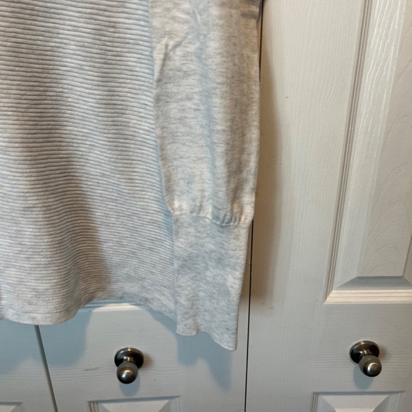 Cynthia Rowley size XL pullover - Picture 10 of 12